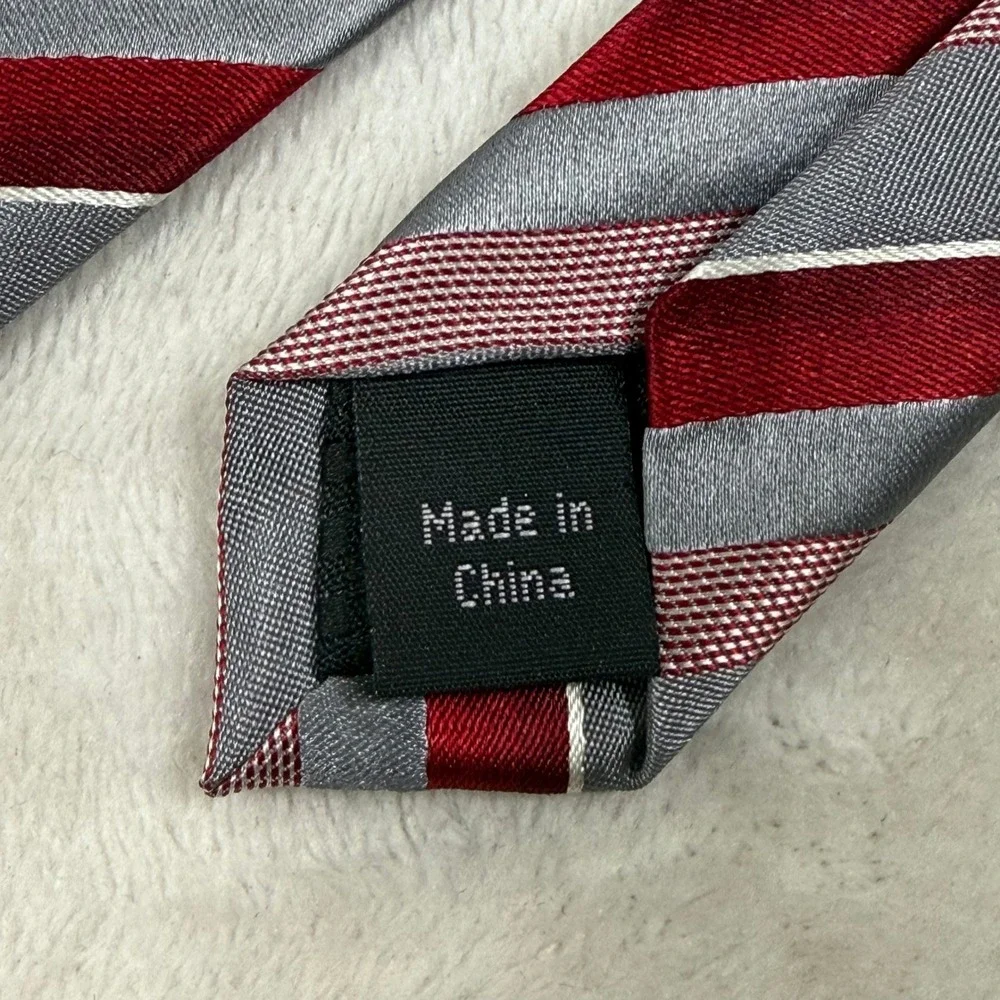 Sean John Mens Red Gray Striped 100% Silk Classic Necktie RN 121148